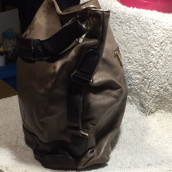 2 Toned Brown Shoulder Bag/Purse with Gold accents - Picture 3 of 8